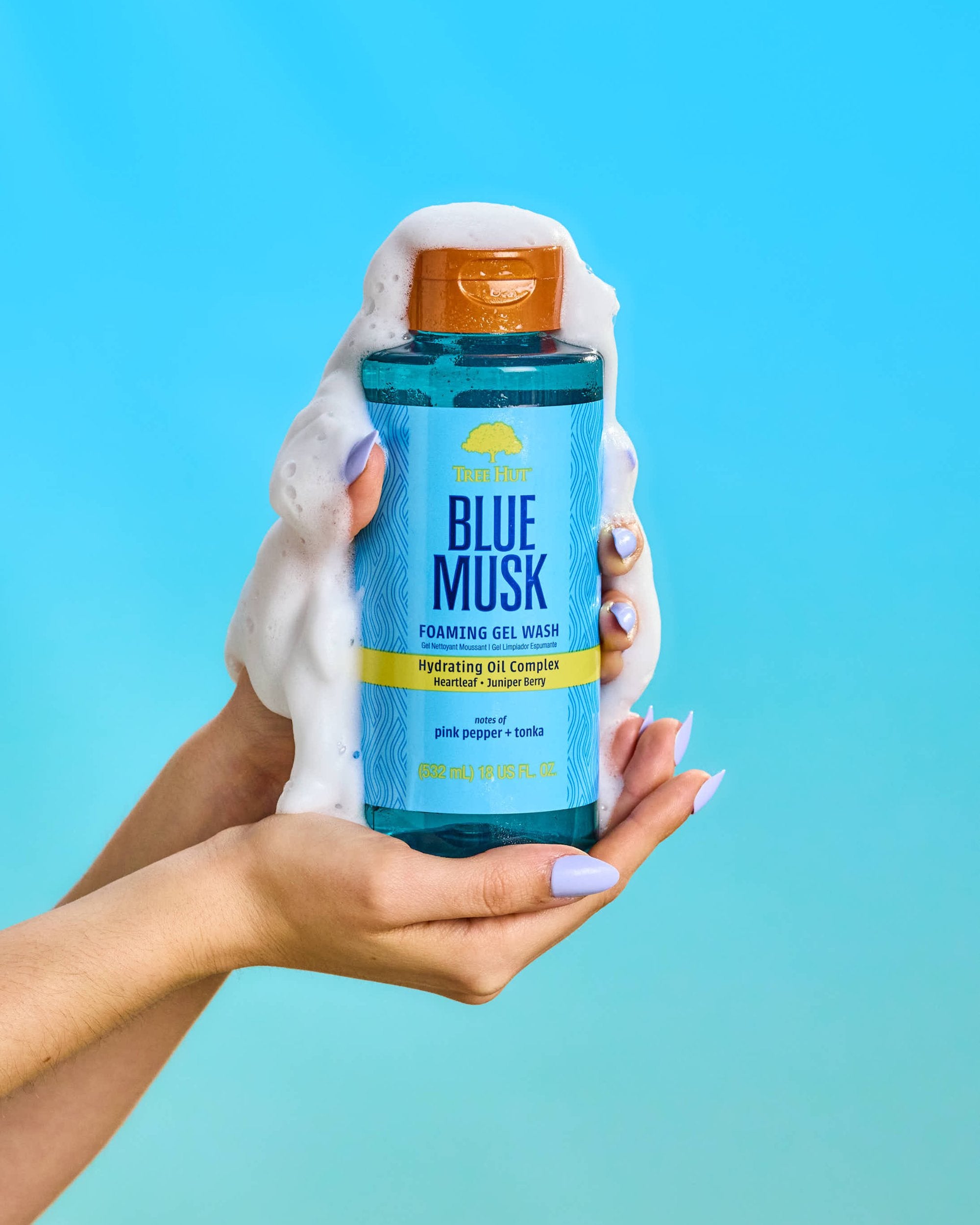 BlueMuskFoamingGelWash_editorial.jpg