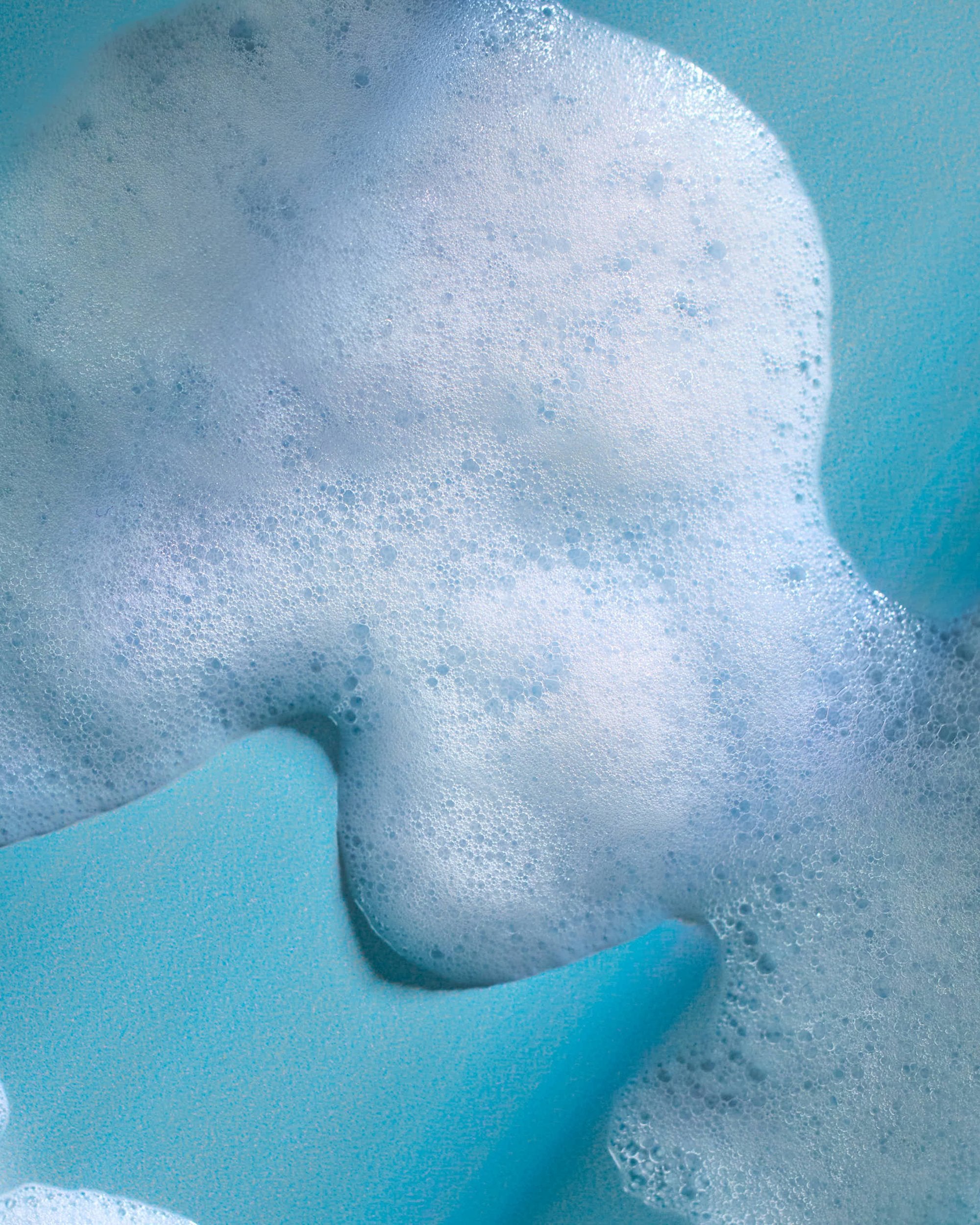 BlueMuskFoamingGelWash_smear.jpg
