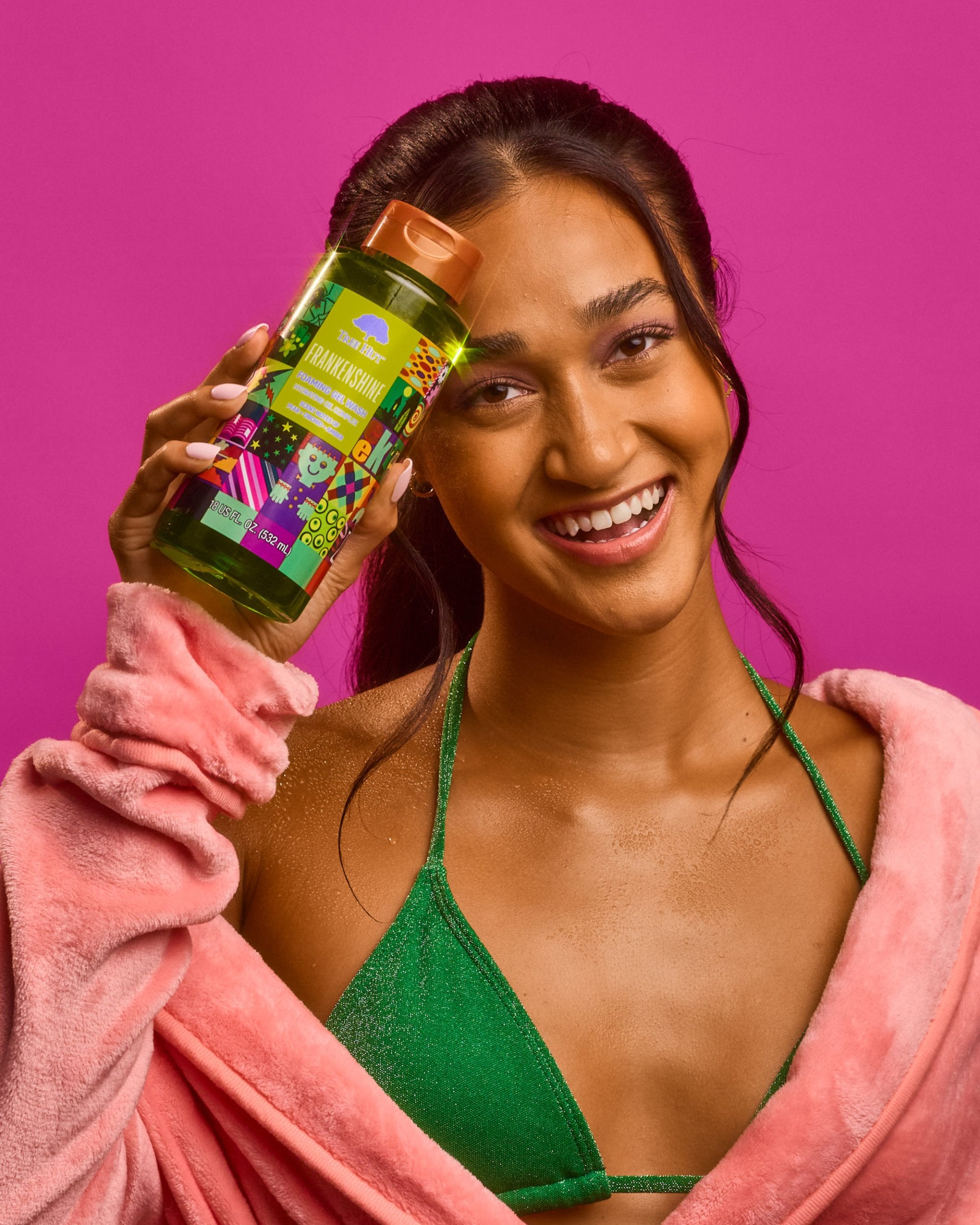 Frankenshine_Foaming_Gel_Wash_model.jpg