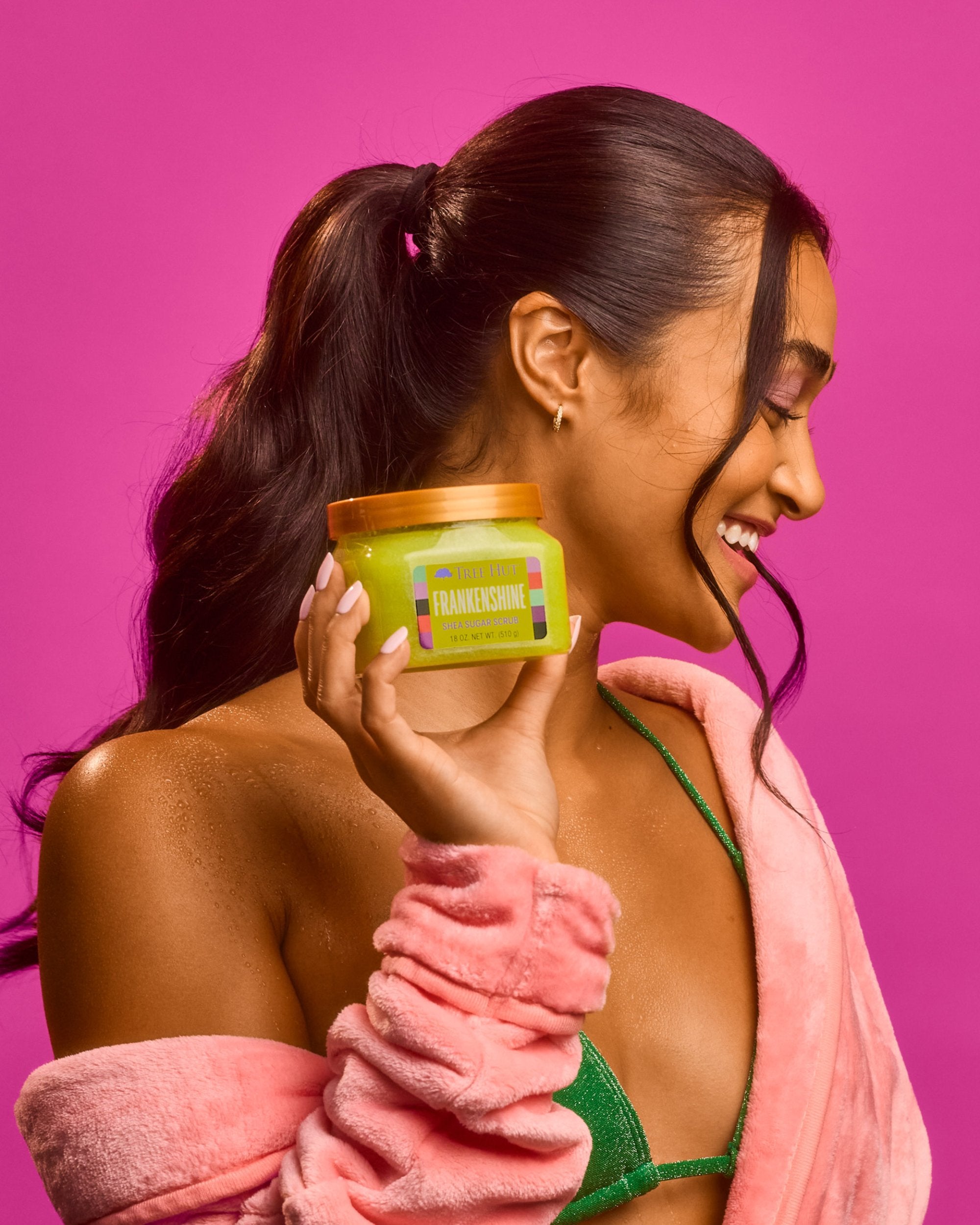 Frankenshine_Shea_Sugar_Scrub_model_8c178812-ce26-42e8-ac59-2db568cc29da.jpg