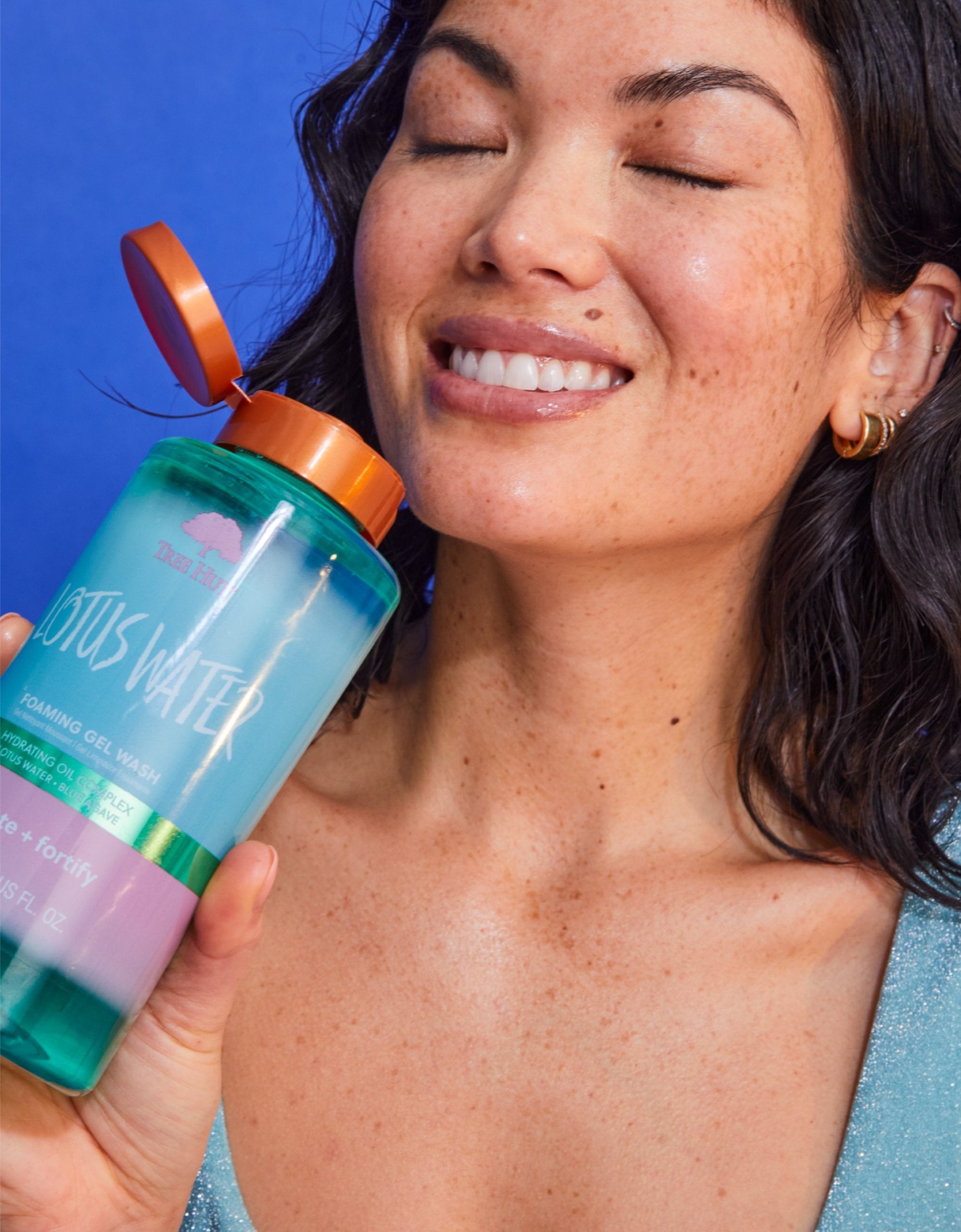 LotusWaterFoamingGelWash5-scaled-1.jpg