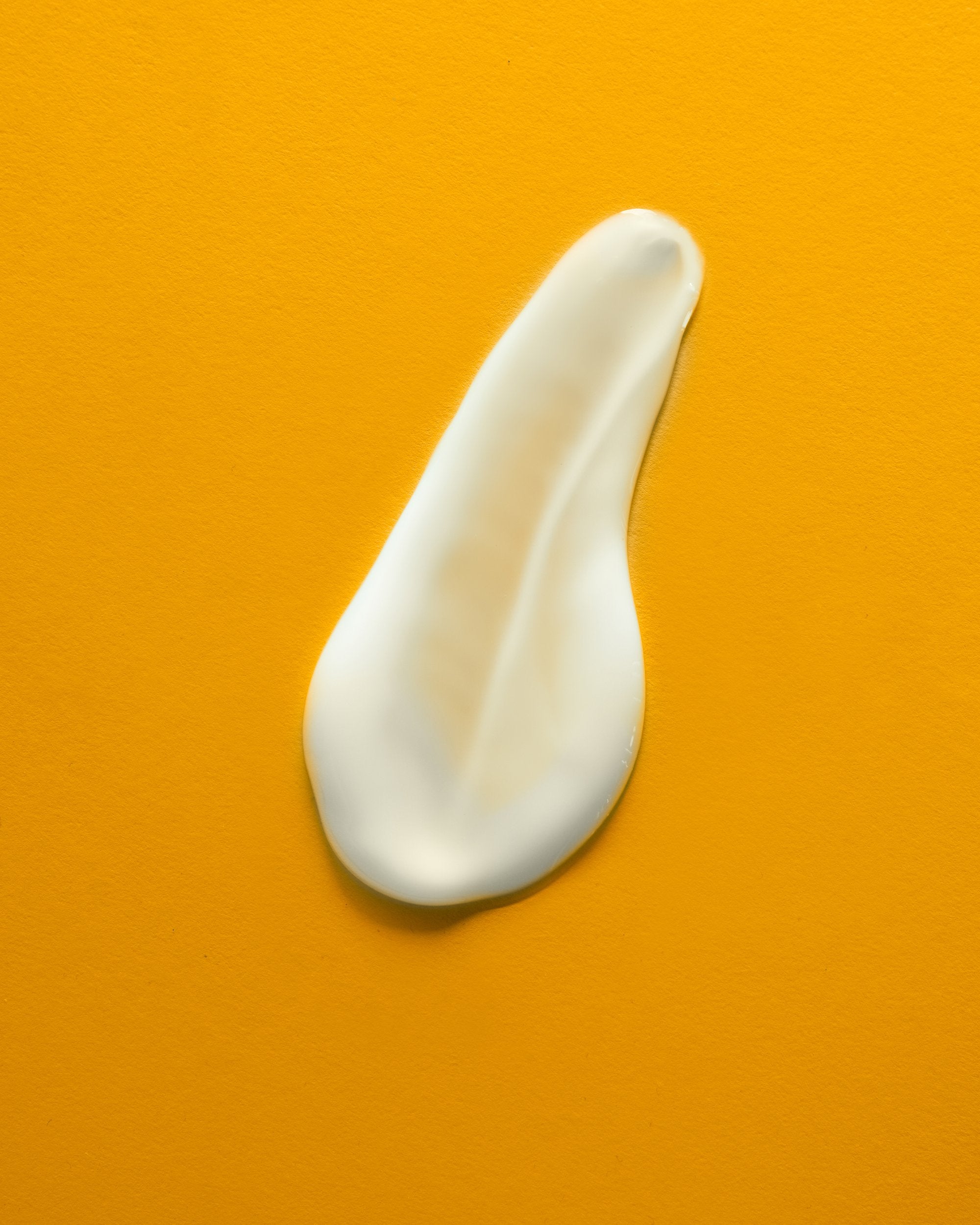 SantalHazeHydraglowBodySerum_smear.jpg