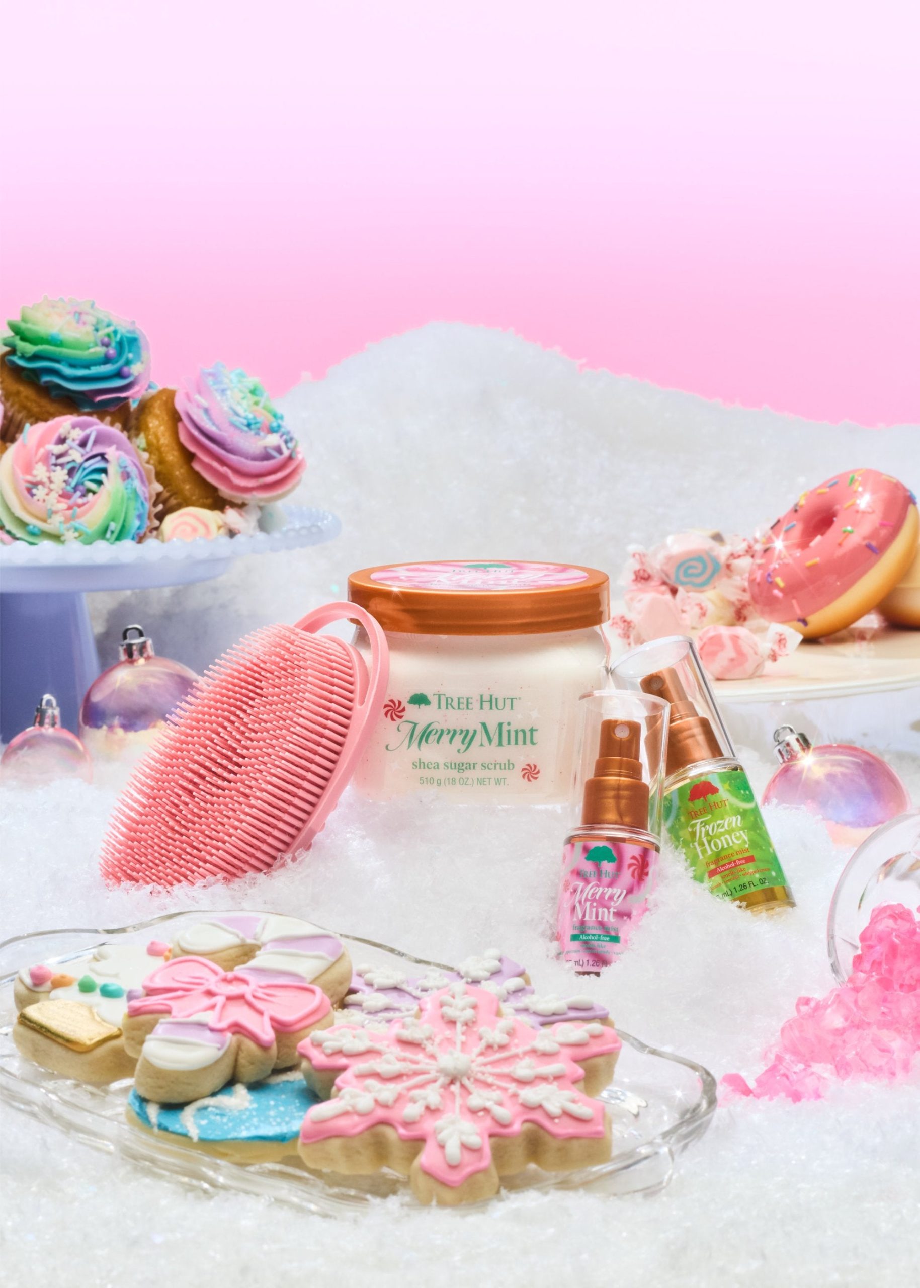 Tree-Hut-FrostedSweetsGiftSet-GroupShot-DecorativeElements-Holiday26-5x7-11763-scaled-1.jpg