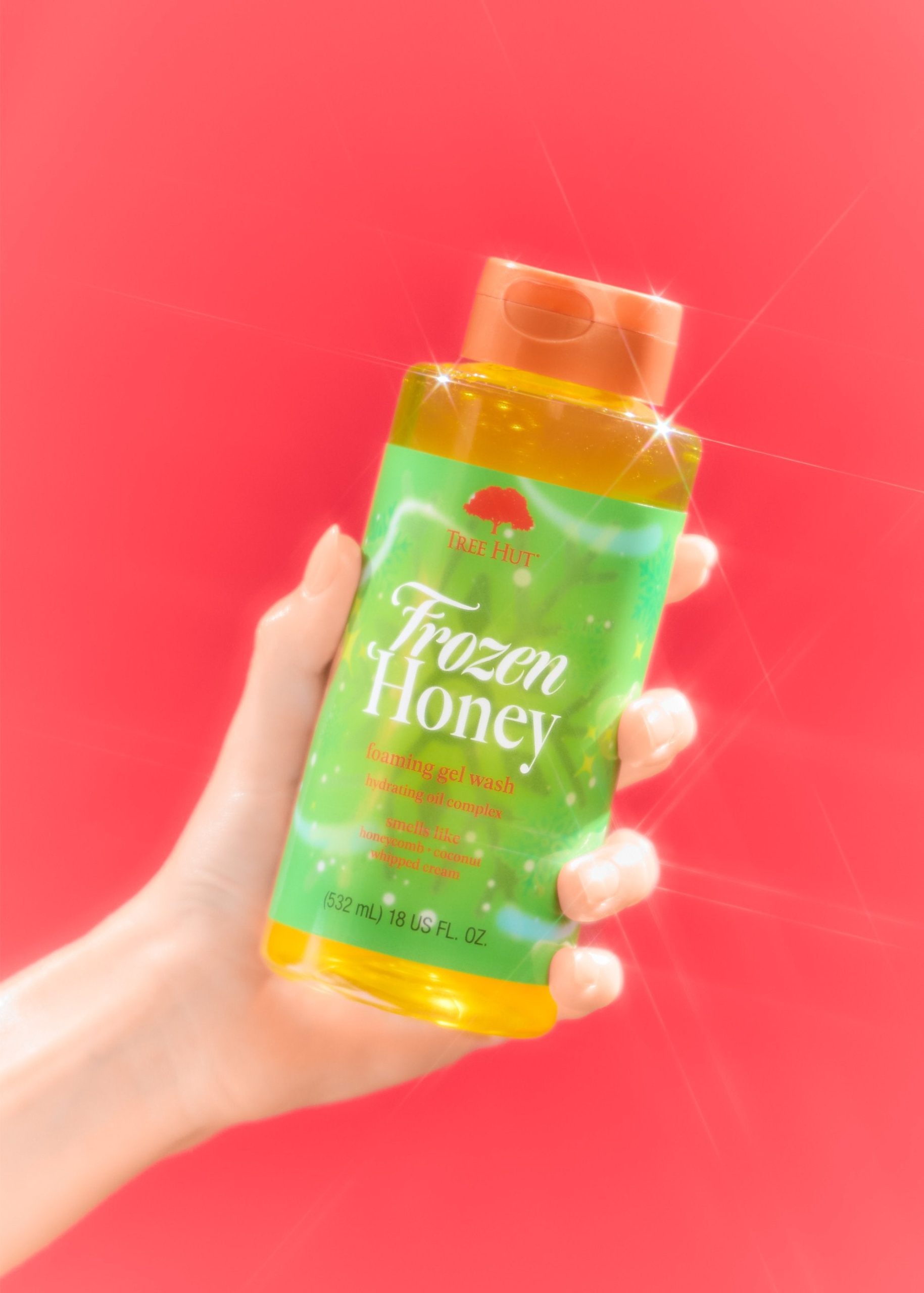 Tree-Hut-FrozenHoney-FoamingGelWash-InHand-Holiday26-5x7-8185-scaled-1.jpg