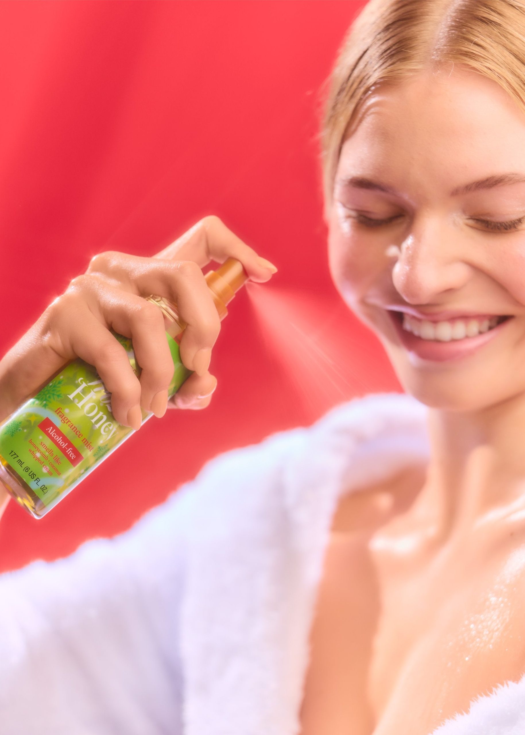 Tree-Hut-FrozenHoney-FragranceMist-OnBody-Holiday26-5x7-8648-scaled-1.jpg