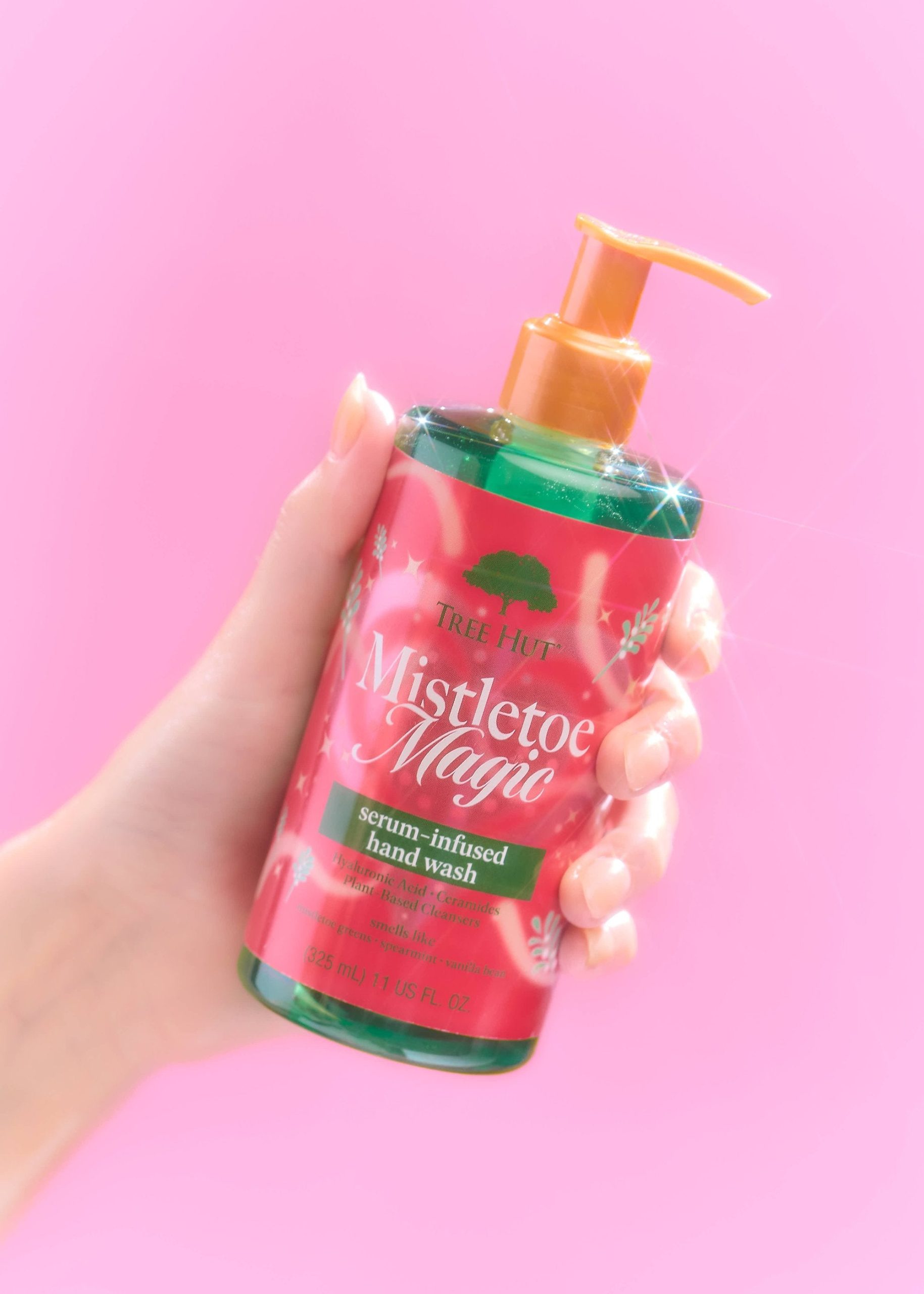Tree-Hut-MistletoeMagic-HandSoap-InHand-Holiday26-5x7-9770-scaled-1.jpg