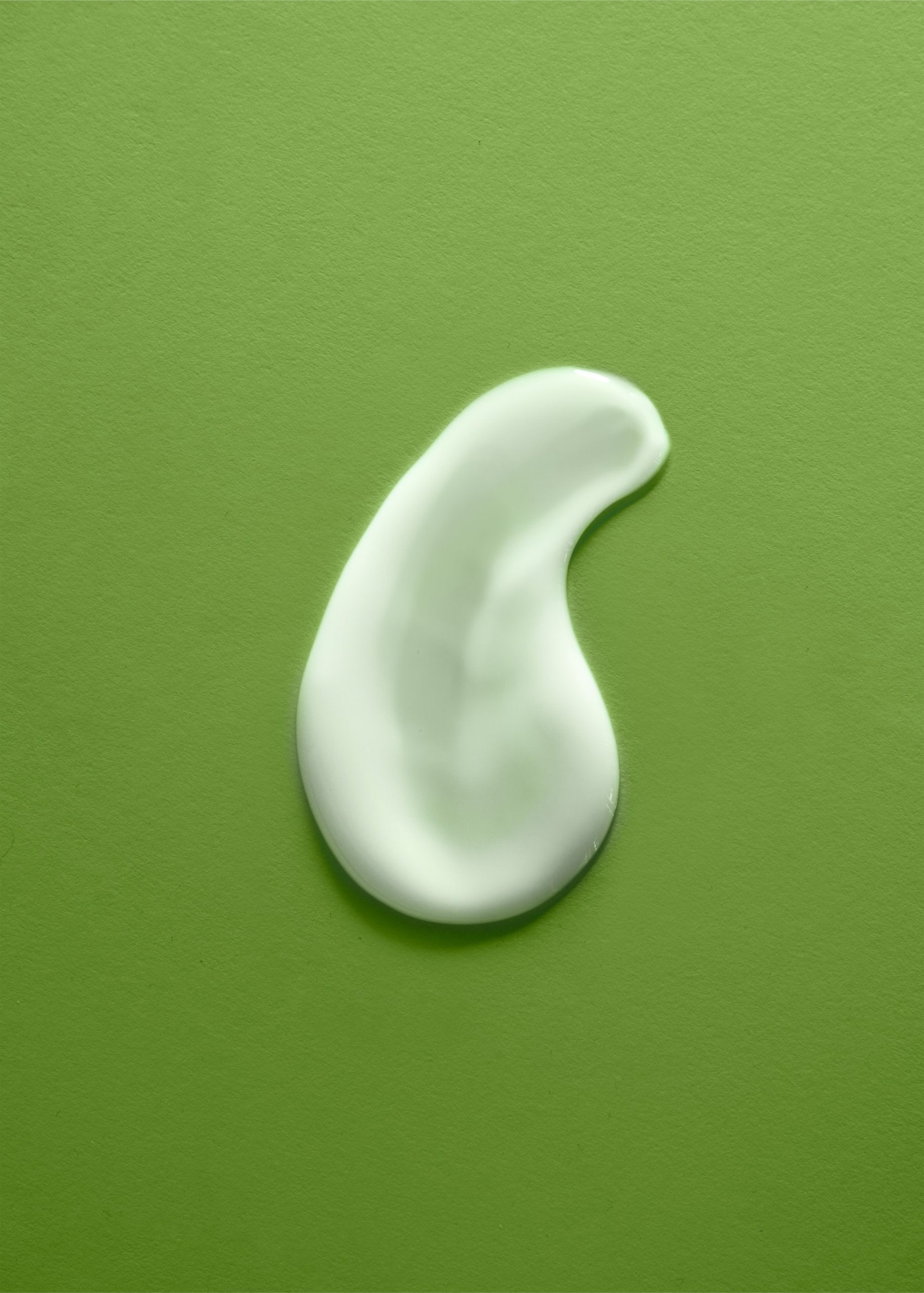 Tree-Hut-PalmGrove-HydraglowBodySerum-Smear-Summer25-5x7-0945copia-2-scaled-1.jpg