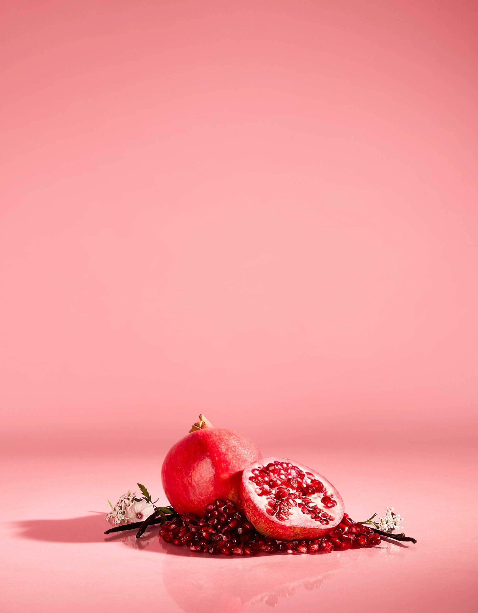 Tree-Hut-PinkChampagne-HydraglowBodySerum-Ingredients-Summer25-5x7-0932_1-scaled-1.jpg