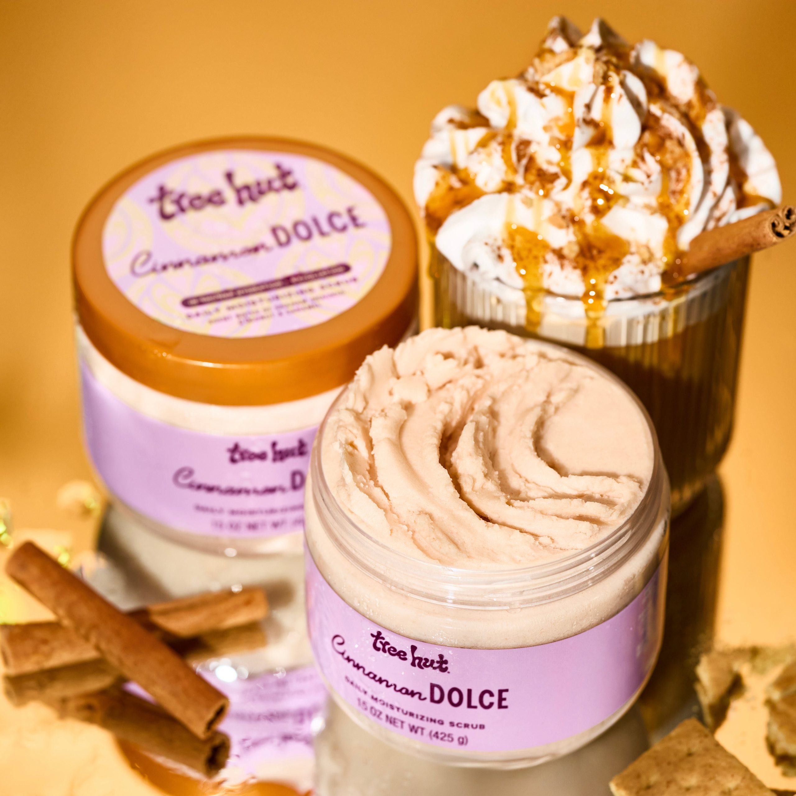 TreeHut_CoreRebrand_CinnamonDolce_DailyMoisturizingScrub_Ingredient_0147_1x1_f2cf44b8-b1e1-4da4-bbdc-36a6905a87fe-scaled-1.jpg