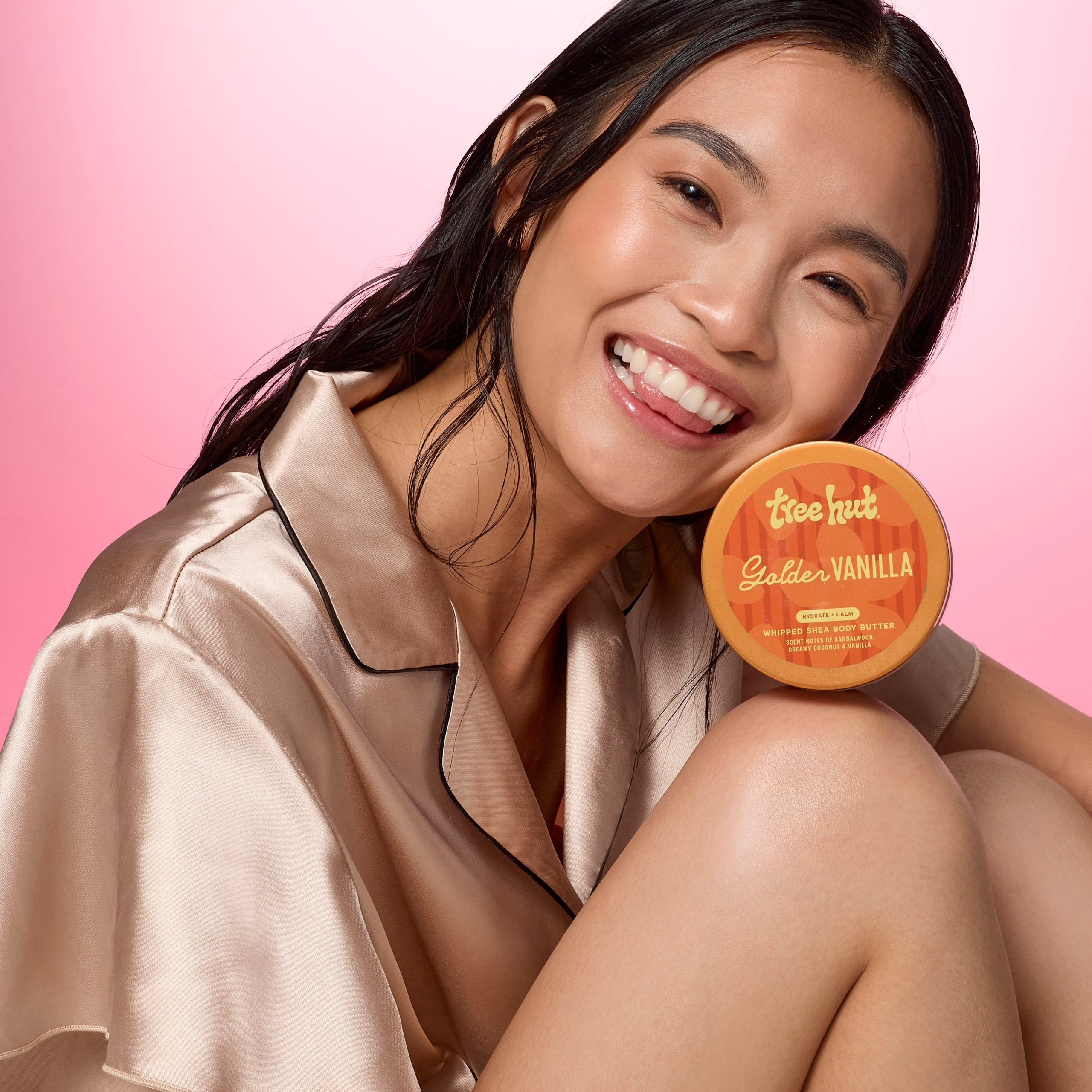 TreeHut_CoreRebrand_GoldenVanilla_WhippedBodyButter_InHand_0182_1x1_ce7a9572-67e8-4369-b116-f6050555dd05-scaled-1.jpg
